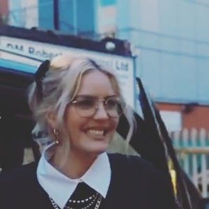 Meet your Posher, Tan